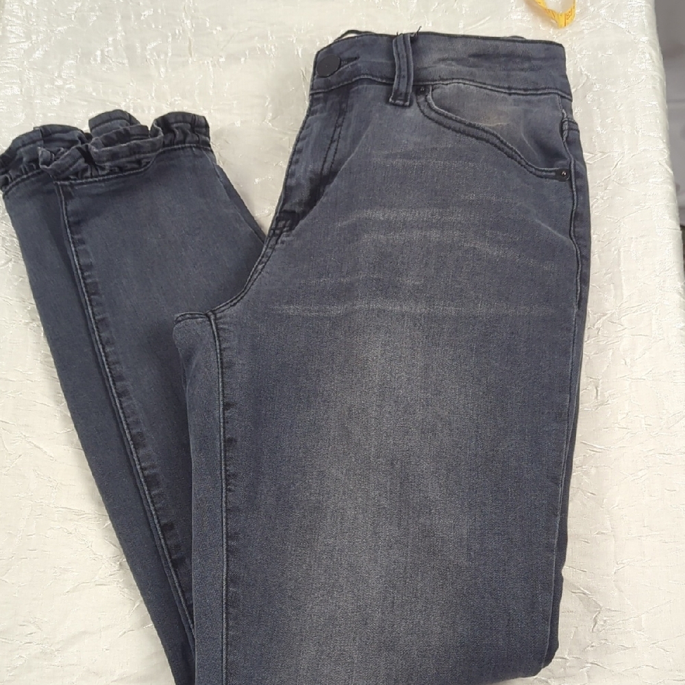 Women's Dark Gray Skinny Jeans